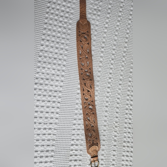 NWOT Motif-56 Handmade Artisanal Leather Belt-size Small - Picture 2 of 5